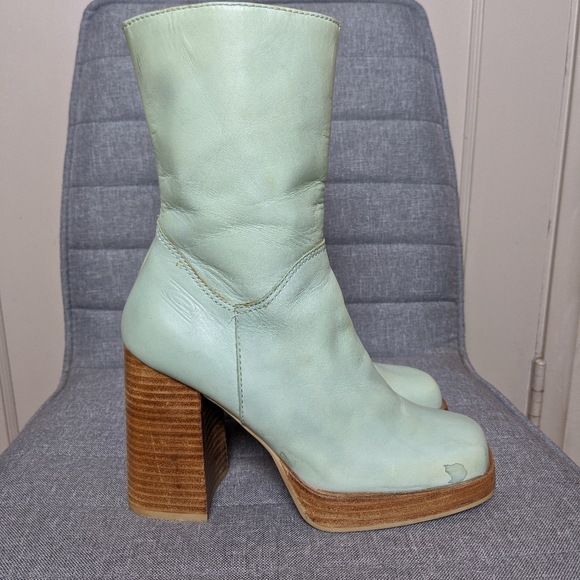 Vintage 90s platform light blue leather boots - Picture 3 of 8